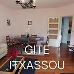 1 A 9 Personnes Coeur De Апартаменты *
